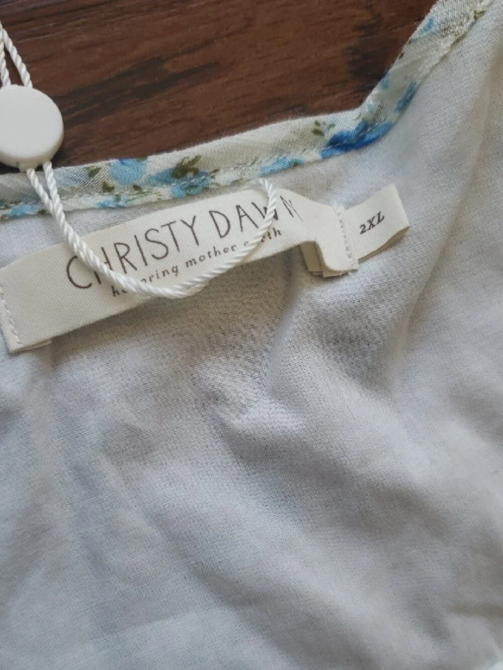 Christy Dawn Cream Midi Dress Blue Floral Print Size 2XL Boho Trendy Festival - Picture 4 of 8